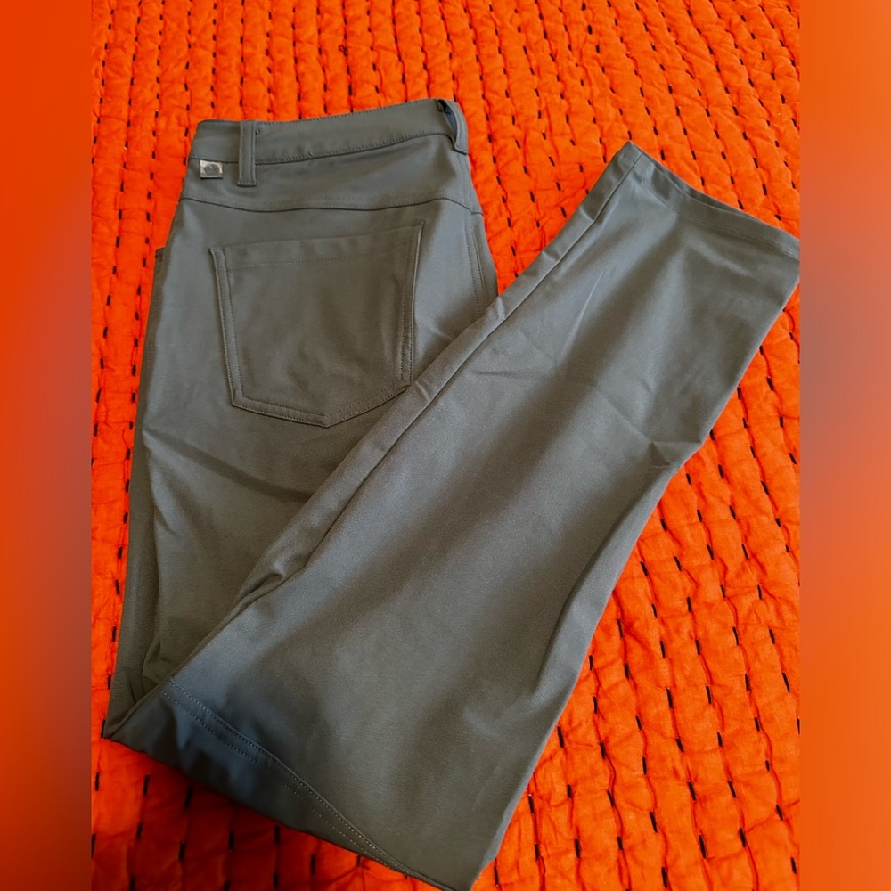Lululemon 30 x 32 ABC Slim Pant